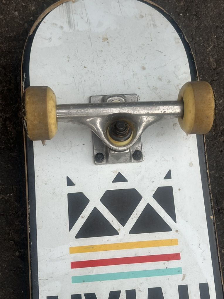 Main image 7