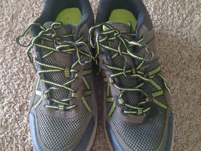Men's hiking/trail low rise shoe size 10