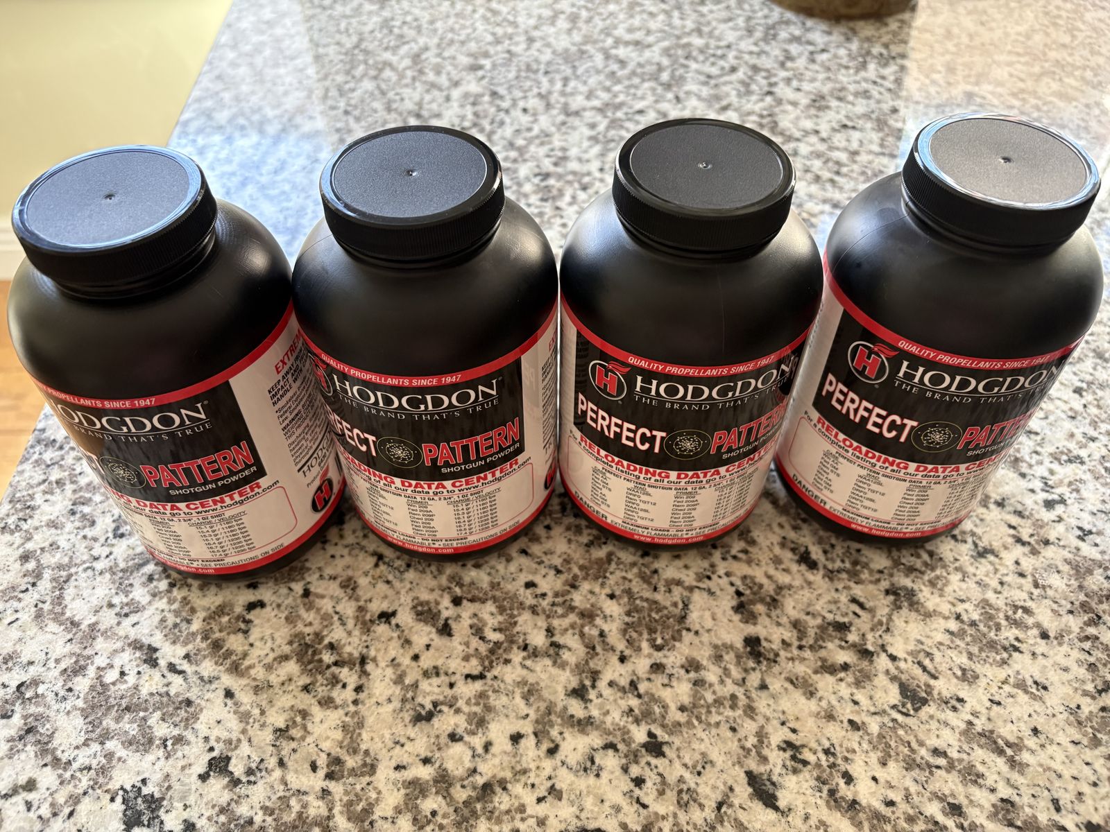 Hodgdon Perfect Pattern Shotgun Powder - 4 Cans for Reloading (12 GA, 2 3/4", 1 OZ SHOT)