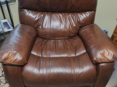 Bassett Leather Rocker/Recliner