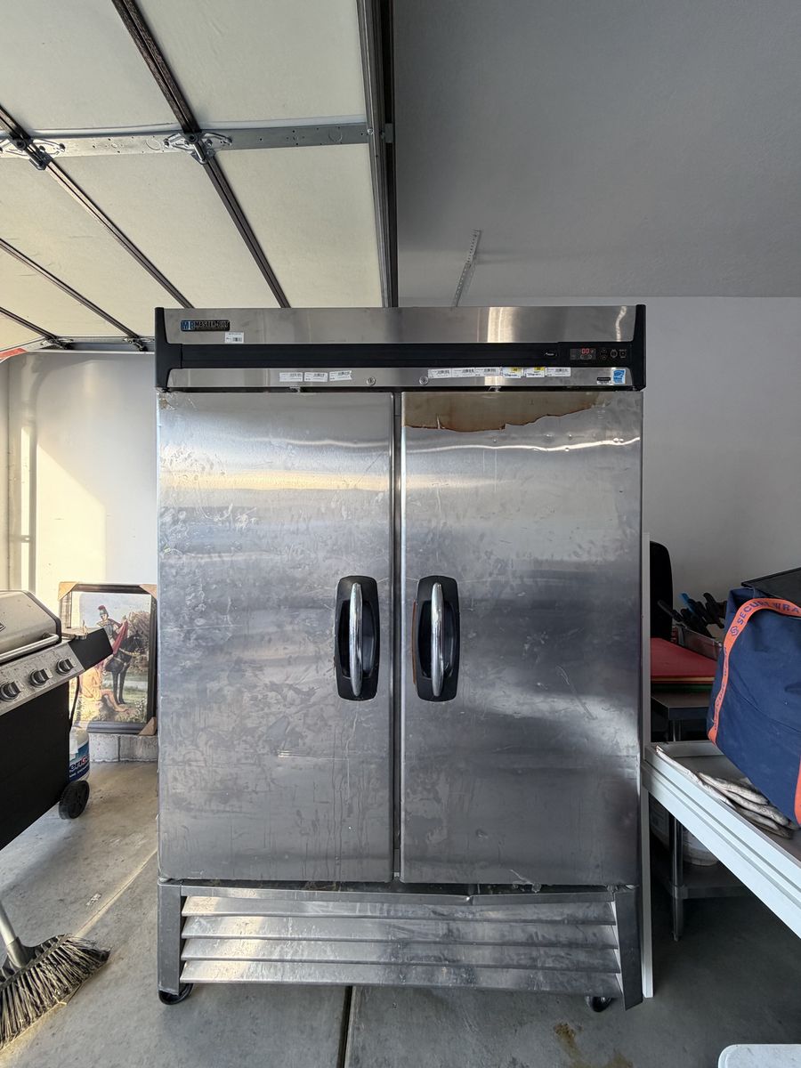 Fridge freezer restaurant equipment