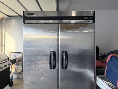 Fridge freezer restaurant equipment