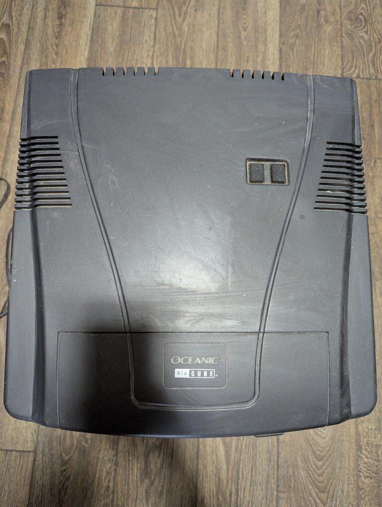 Oceanic Biocube Fish Tank