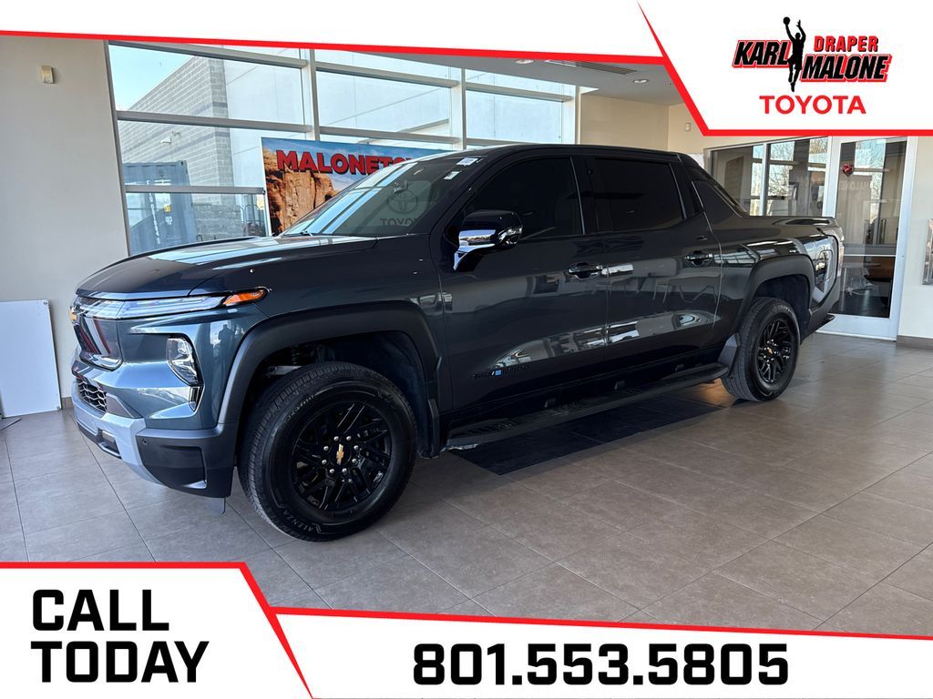 2025 Chevrolet Silverado EV LT