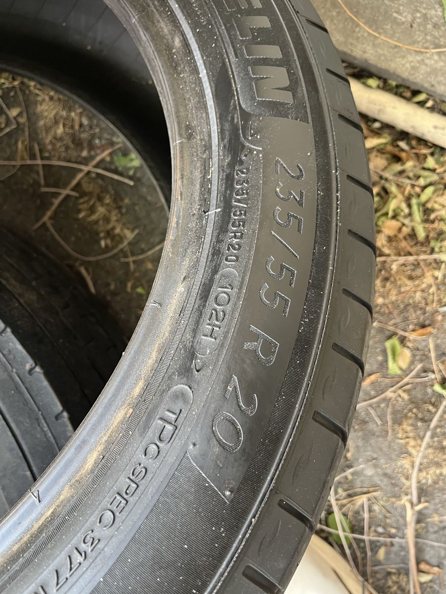 Michelin Primacy touring Tires 235/55R20