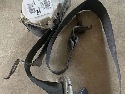2010-2012 Dodge Ram LEFT Front Outer Seatbelt