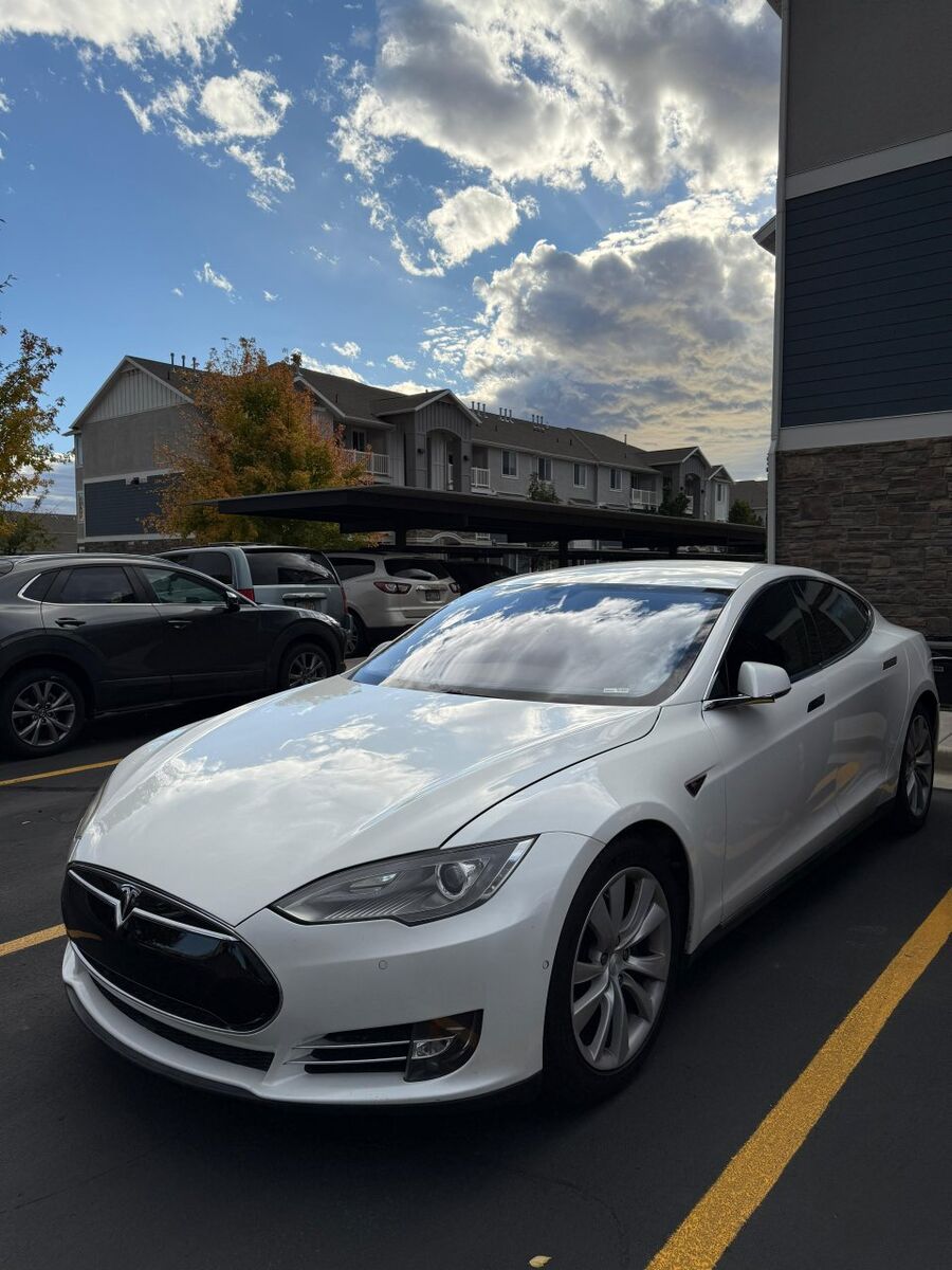 2015 Tesla Model S 60