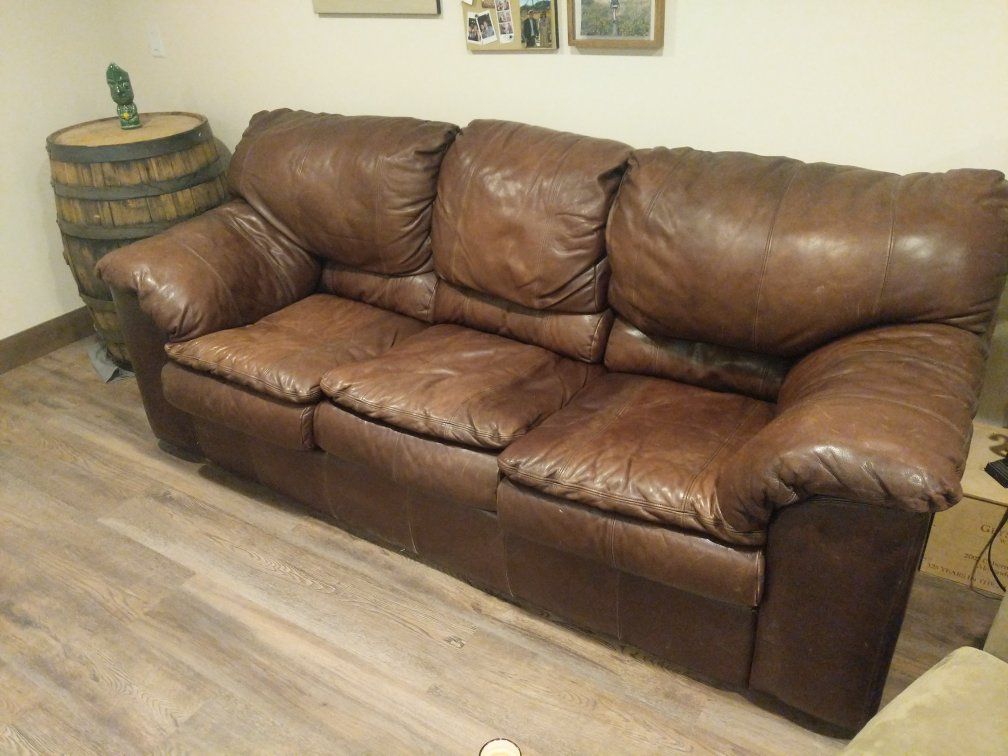 Brown Leather Couch Sofa and Barrel