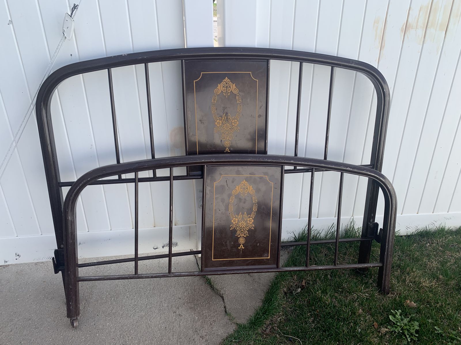 Antique Twin Metal Bed