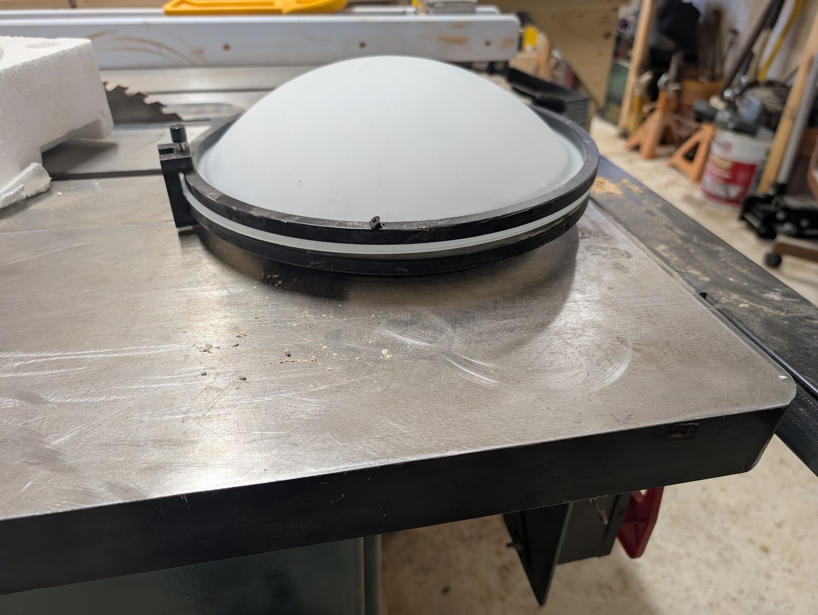 Ceiling light flush mount