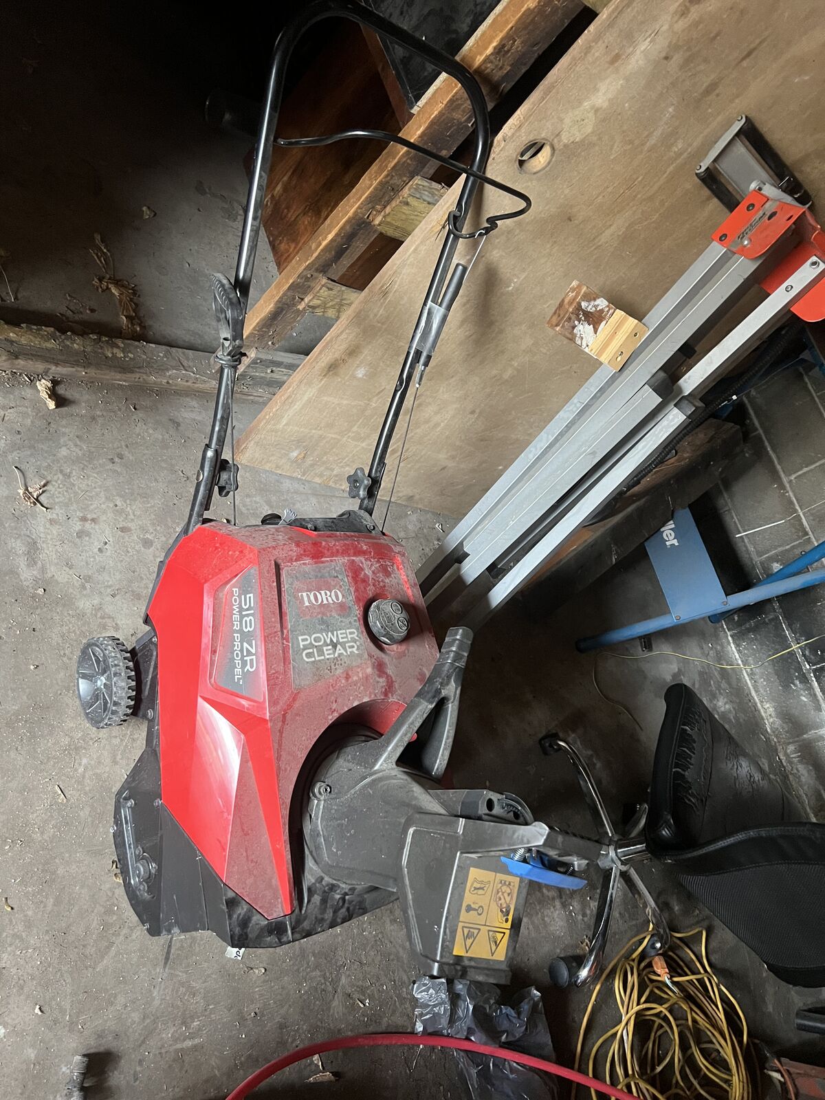Snow blower (used once)