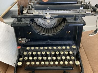 Vintage Remington Standard 12 Typewriter - Classic Manual Office Machine for Collectors & Decor