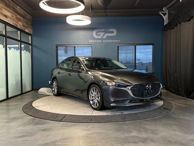 2022 MAZDA MAZDA3 Select