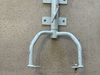 Bench mount engine stand for VW