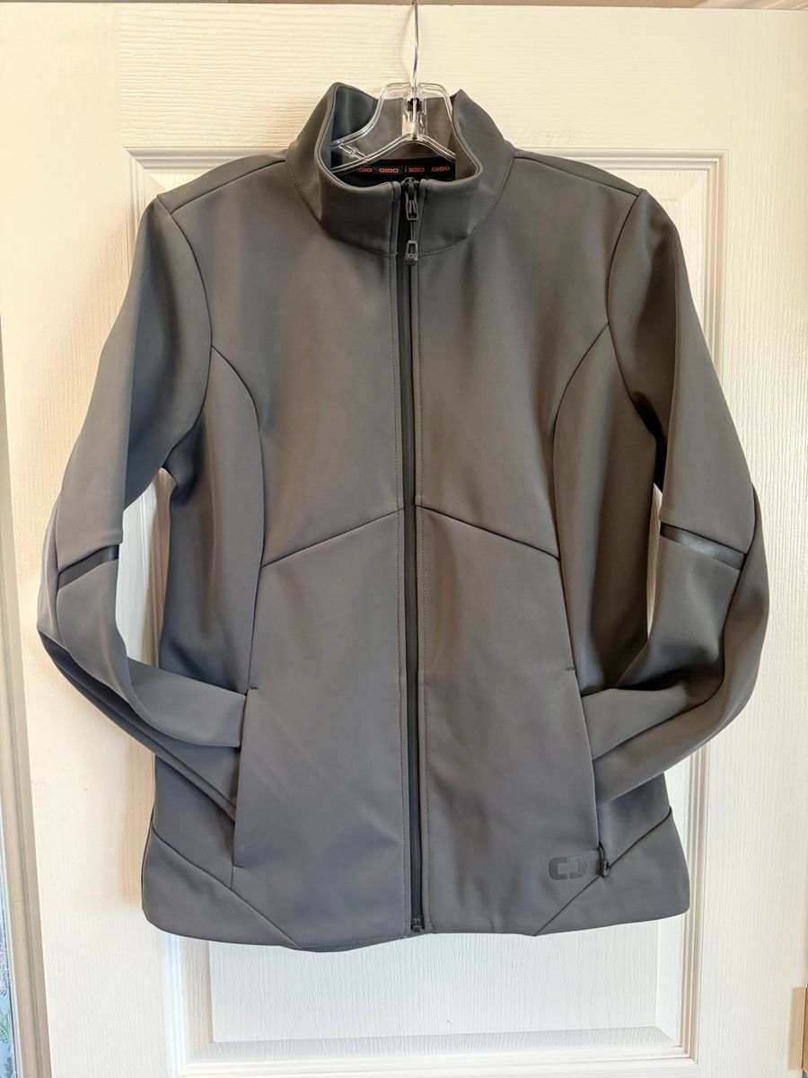 Women’s Medium Ogio Exaction Soft Shell Jacket