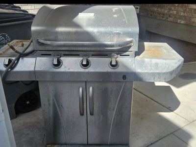 Free gas BBQ ( junk)