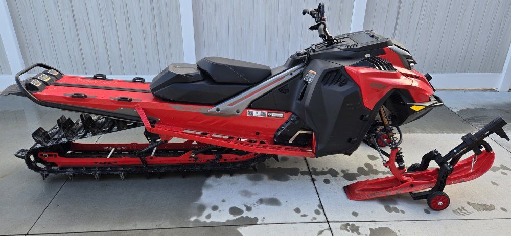 2024 Lynx Shredder Turbo R