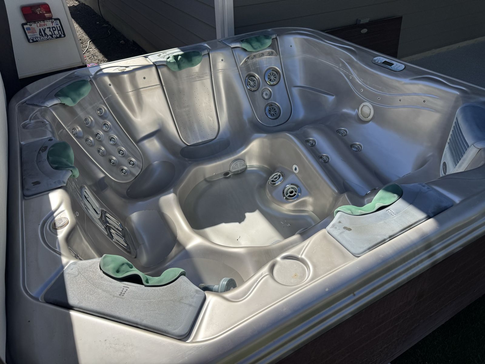 Main image 5