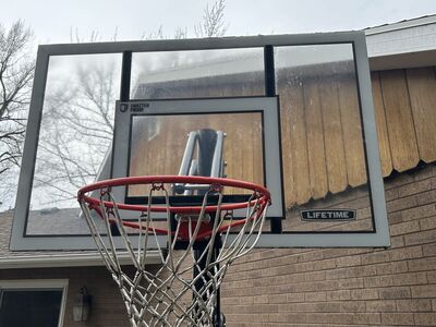 Basketball Hoop LIftetime Portable 60 inch diagonal