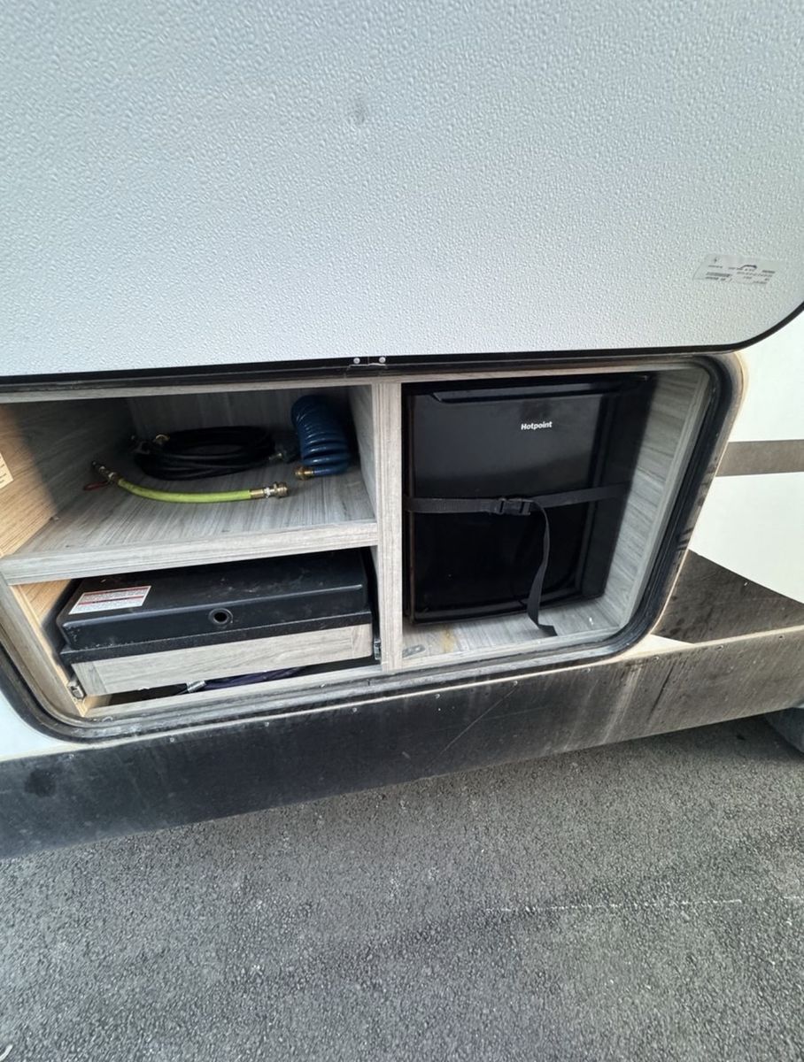 Main image 15