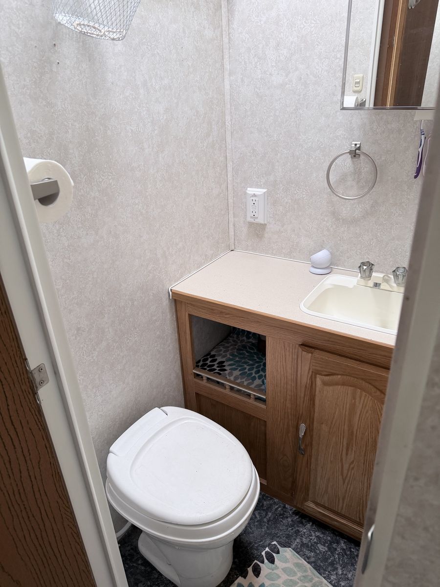 Main image 12