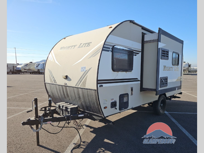 Used 2018 Pacific Coachworks Mighty Lite 17RB