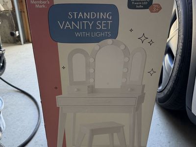 Member's Mark Kids Standing Vanity Set with Lights and Stool