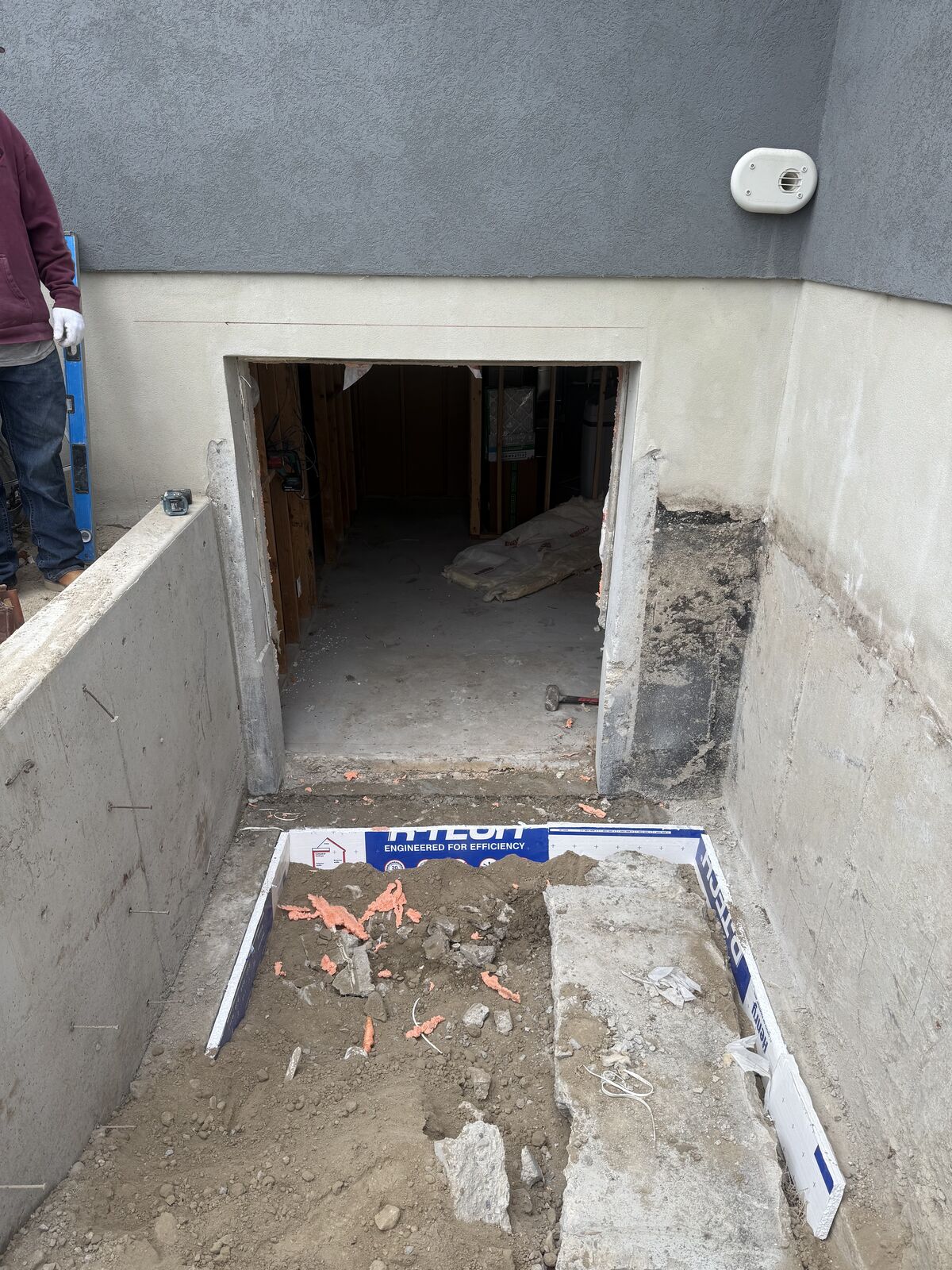 Exacvation, Walk outs, Concrete prep