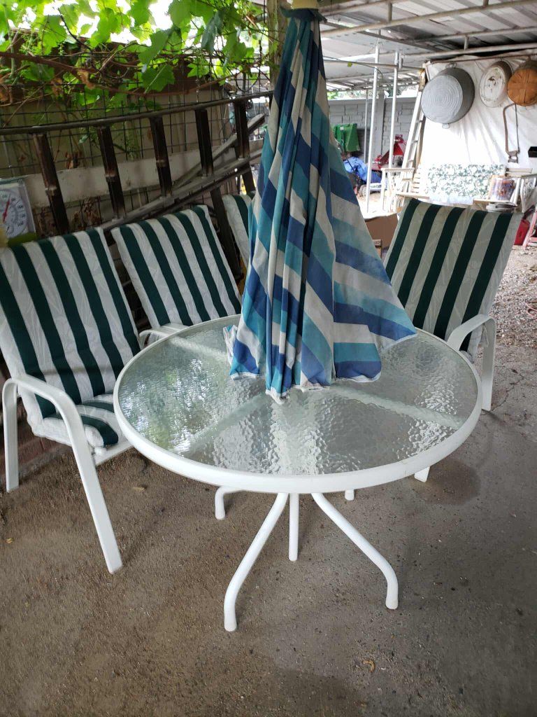 Patio furniture set