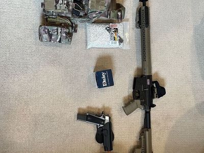 Airsoft Gear: AR, gas blowback pistol, Plate Carrier, Holster, Co2 Cartridges, and Magazines