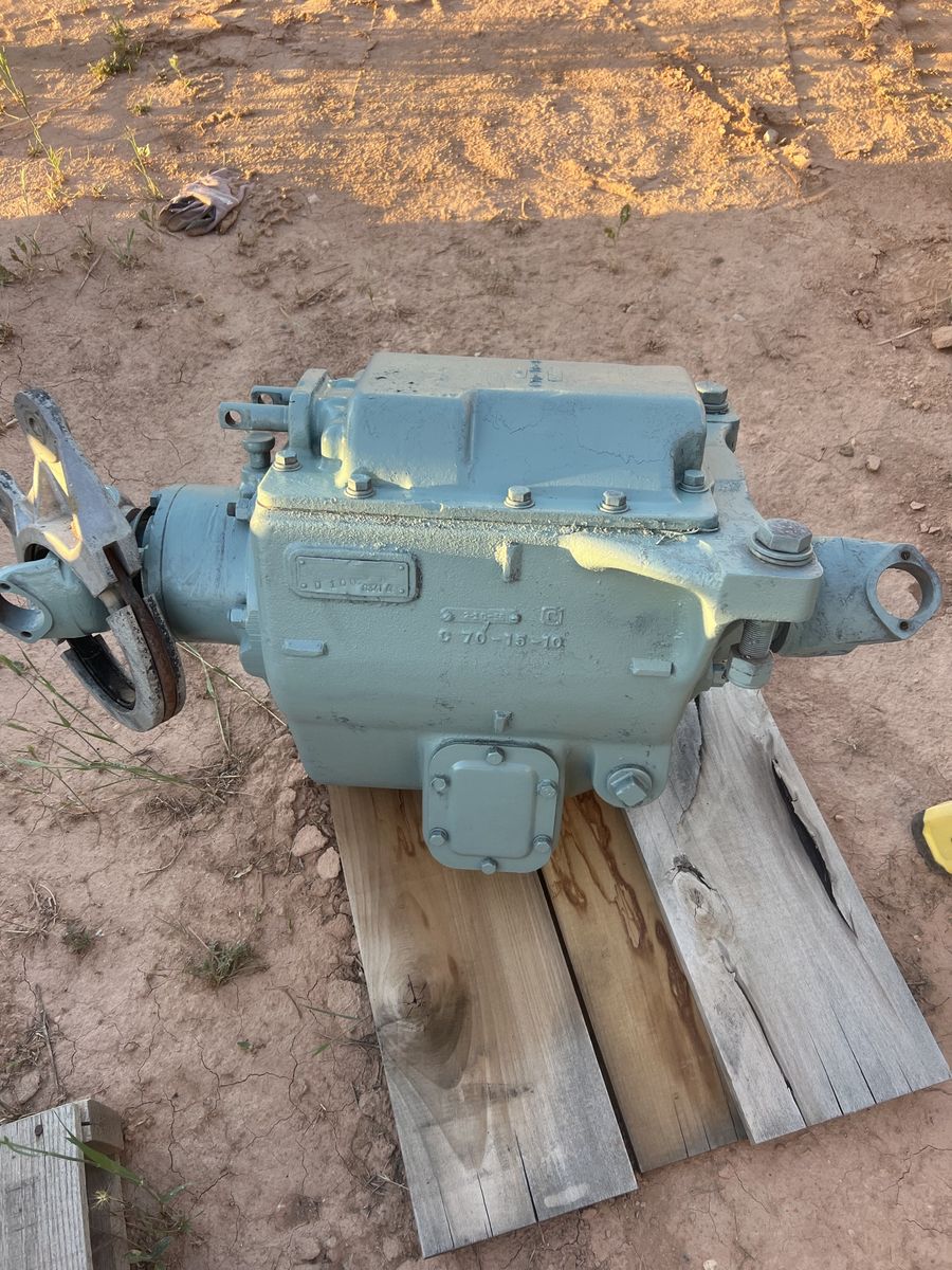 Spicer Brownie box auxiliary transmission 