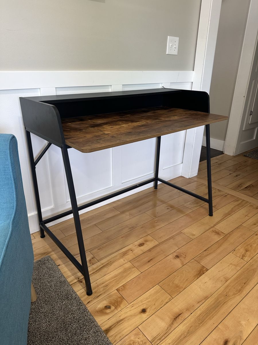 Desk / Vanity