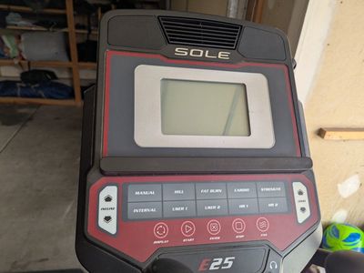 Sole E25 Elliptical Machine