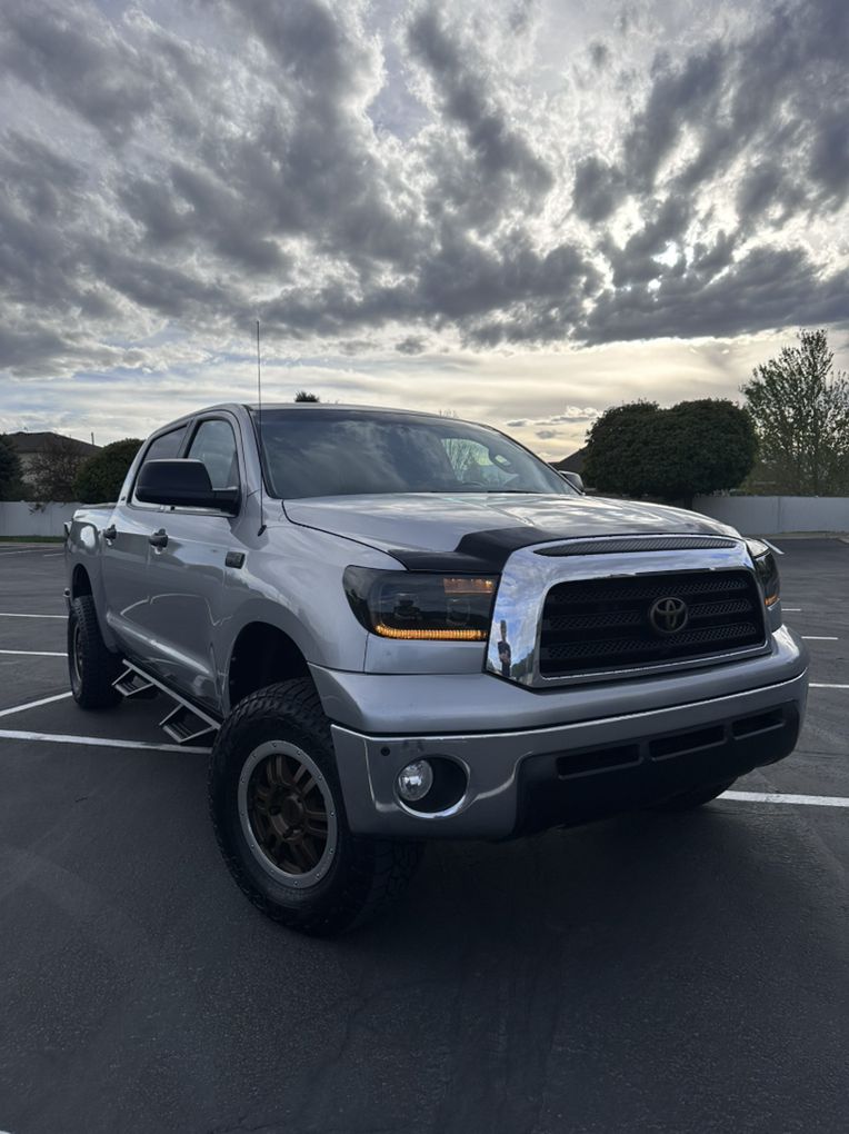 2008 TOYOTA TUNDRA CrewMax SR5