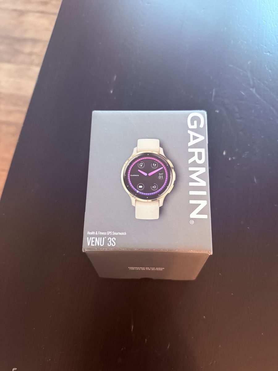 Garmin Venu 3S Health & Fitness GPS Smartwatch - French Gray / Soft Gold