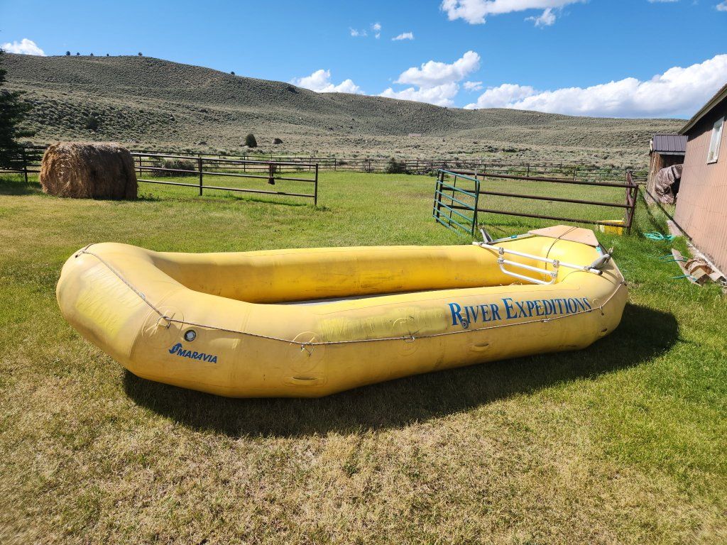 Maravia 18ft self-bailing inflatable raft