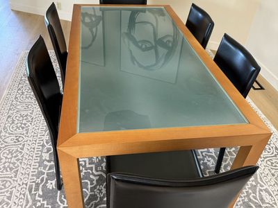Contemporary dining room set