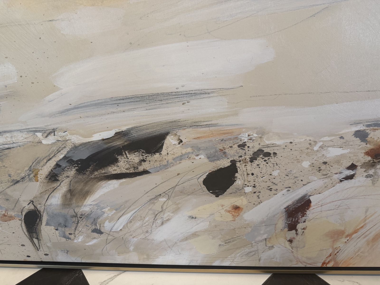 Main image 2