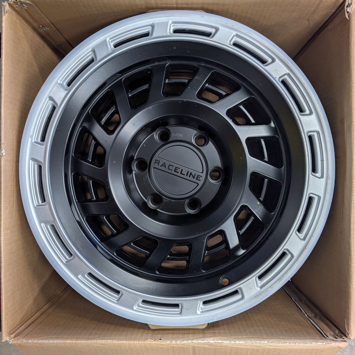 6X5.5" RACELINE HALO 17X9 SATIN BLACK
