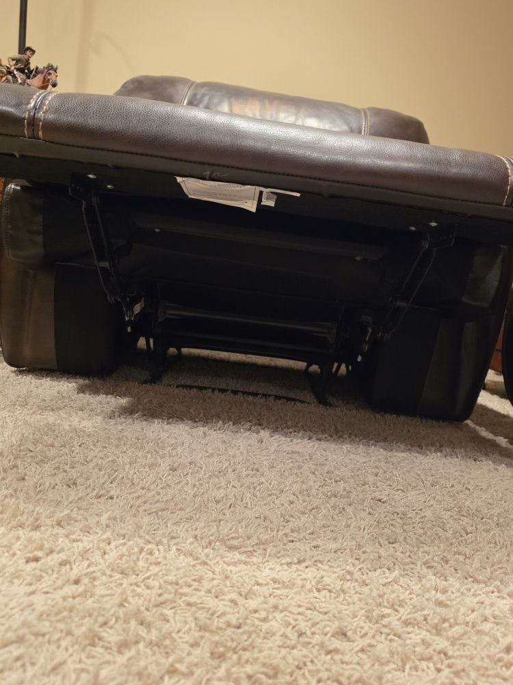 Main image 6