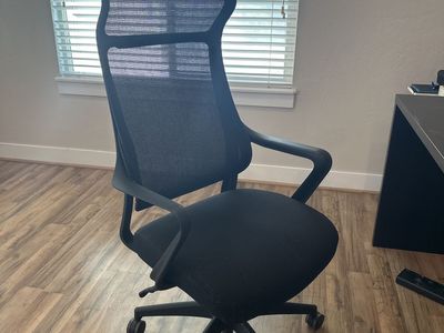 Nice computer chair