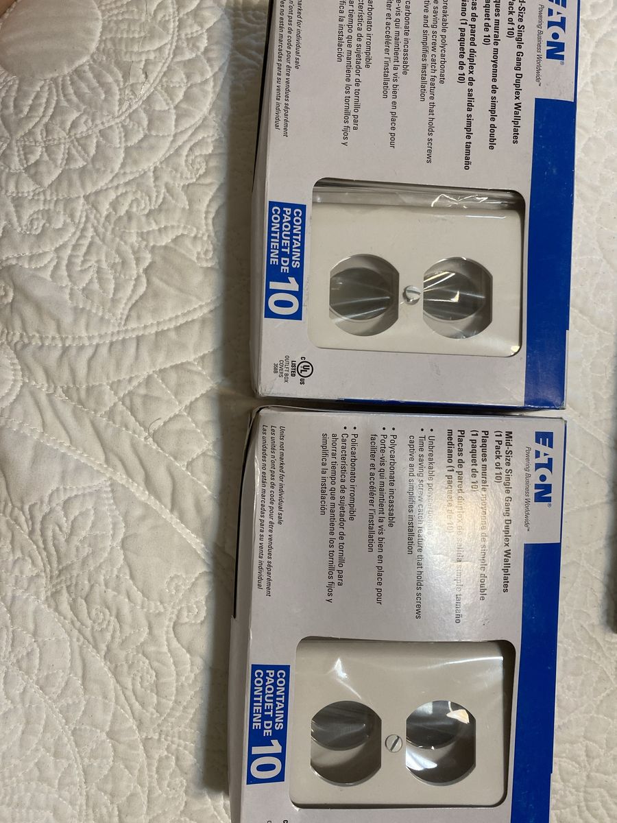 Eaton White Mid-Size Single Gang Duplex Wall Plates - White, Unbreakable Polycarbonate, 2x 10-Packs White