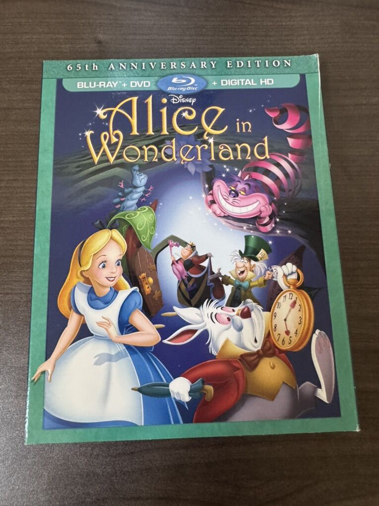 New Alice in Wonderland w/ Slipcover