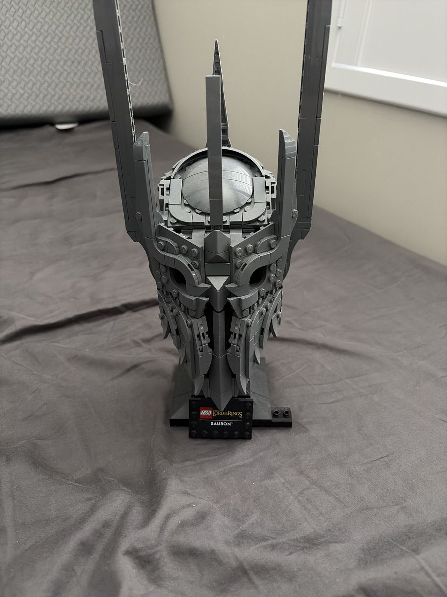 LEGO Sauron’s Helmet (no minifig)