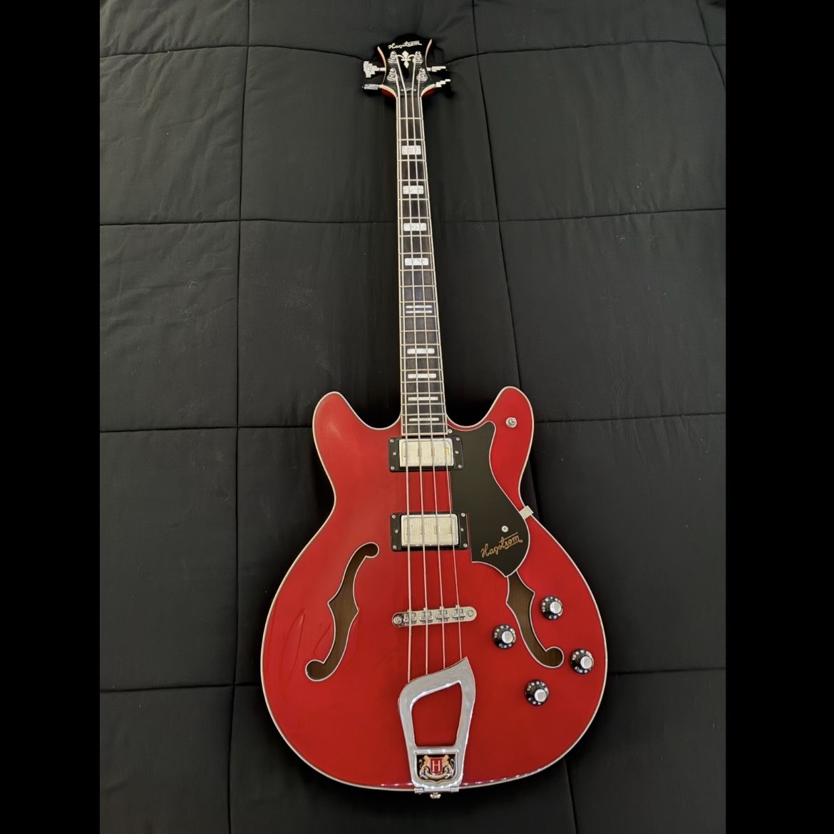 Hagstrom Viking Bass