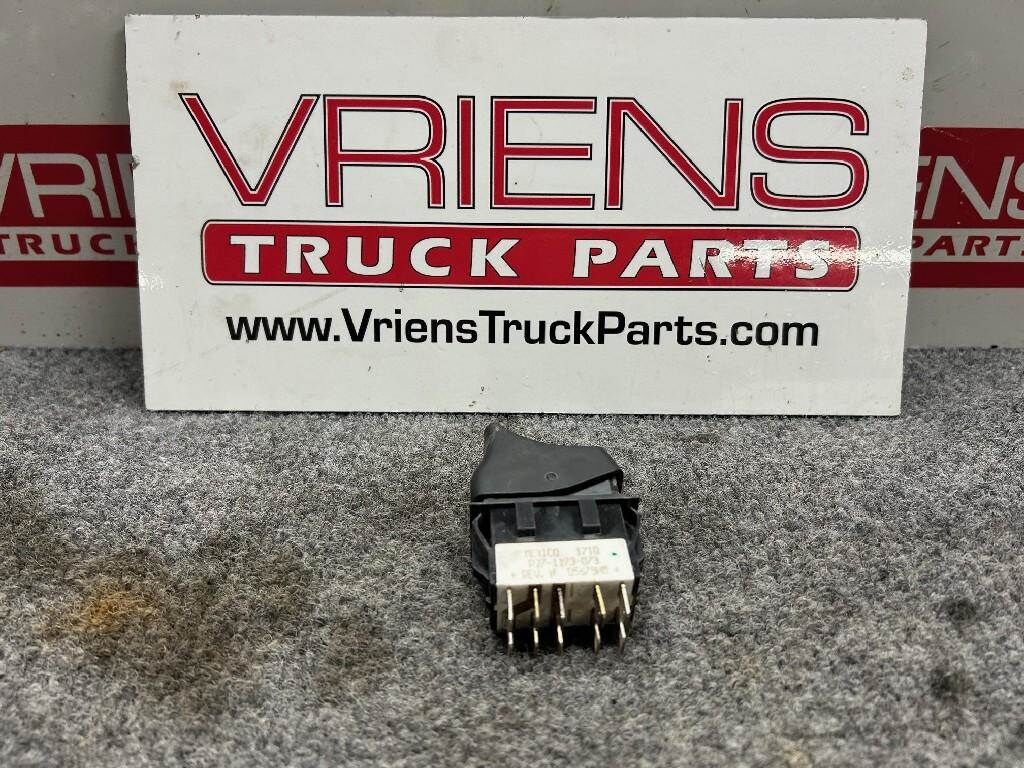 Paccar Dashboard Switch