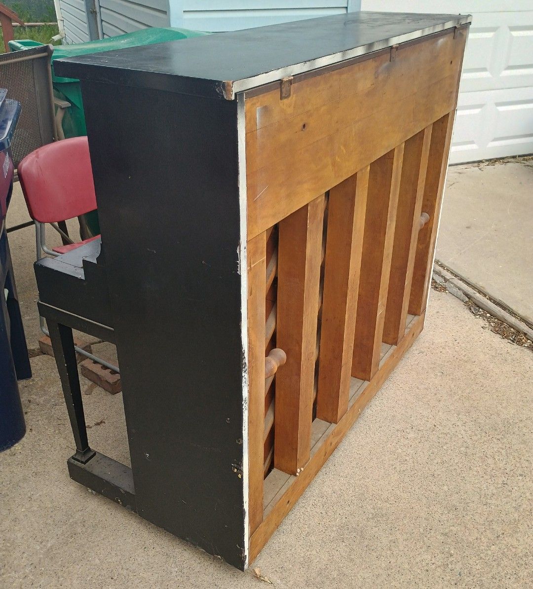 Main image 2