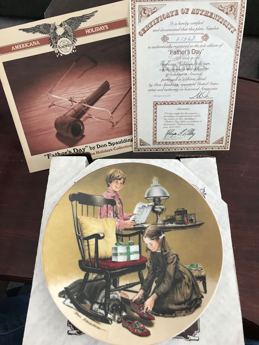 Americana Holiday Collection Plates w/Boxes & Certificates