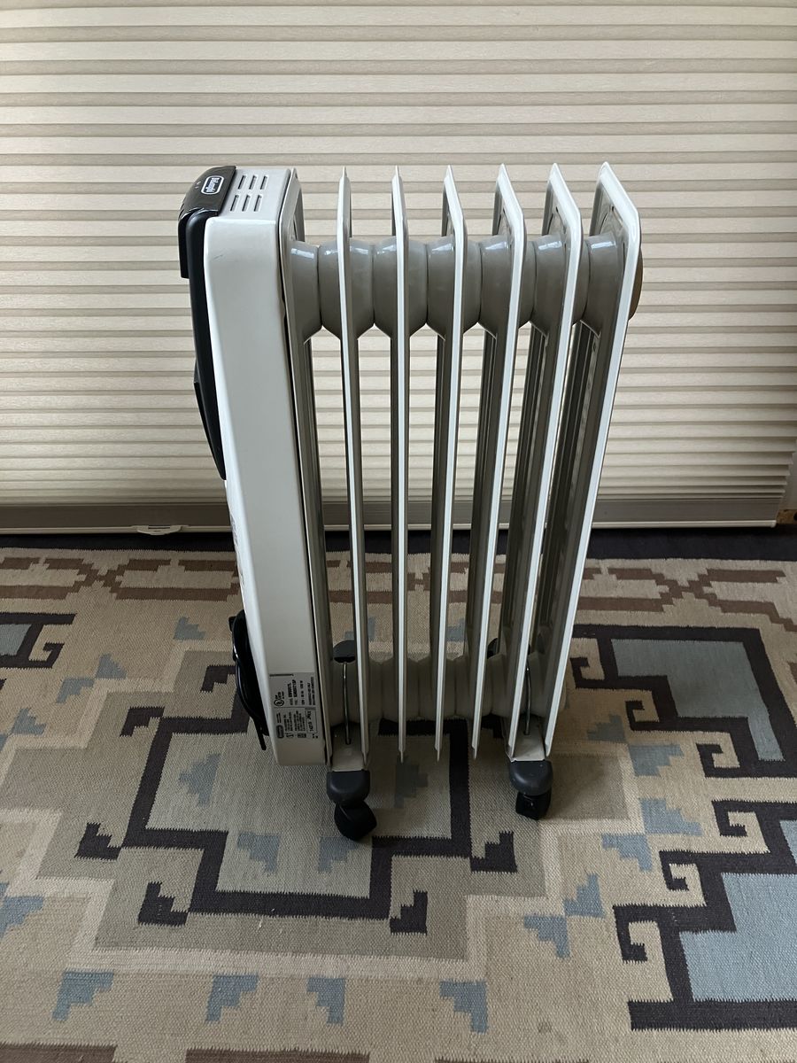DeLonghi Electric Oil Filled Radiator