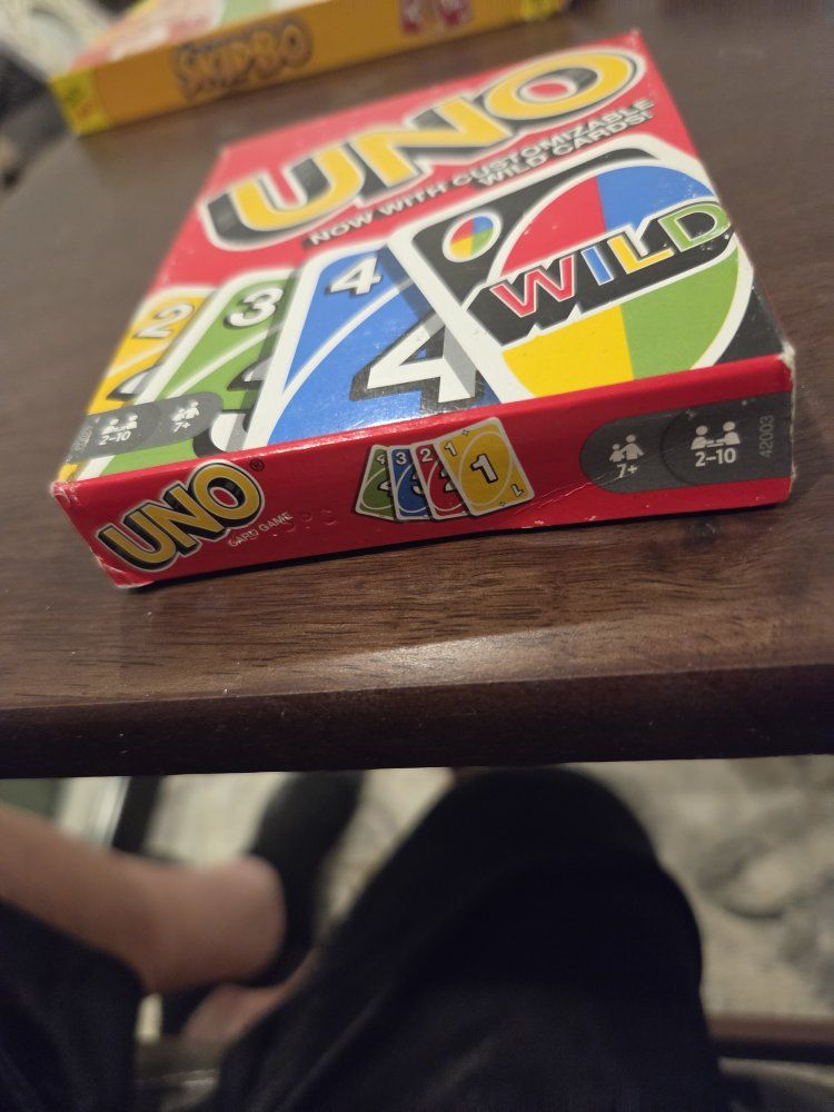 UNO Card Game - Customizable Wild Cards - Ages 7+, 2-10 Players unopened